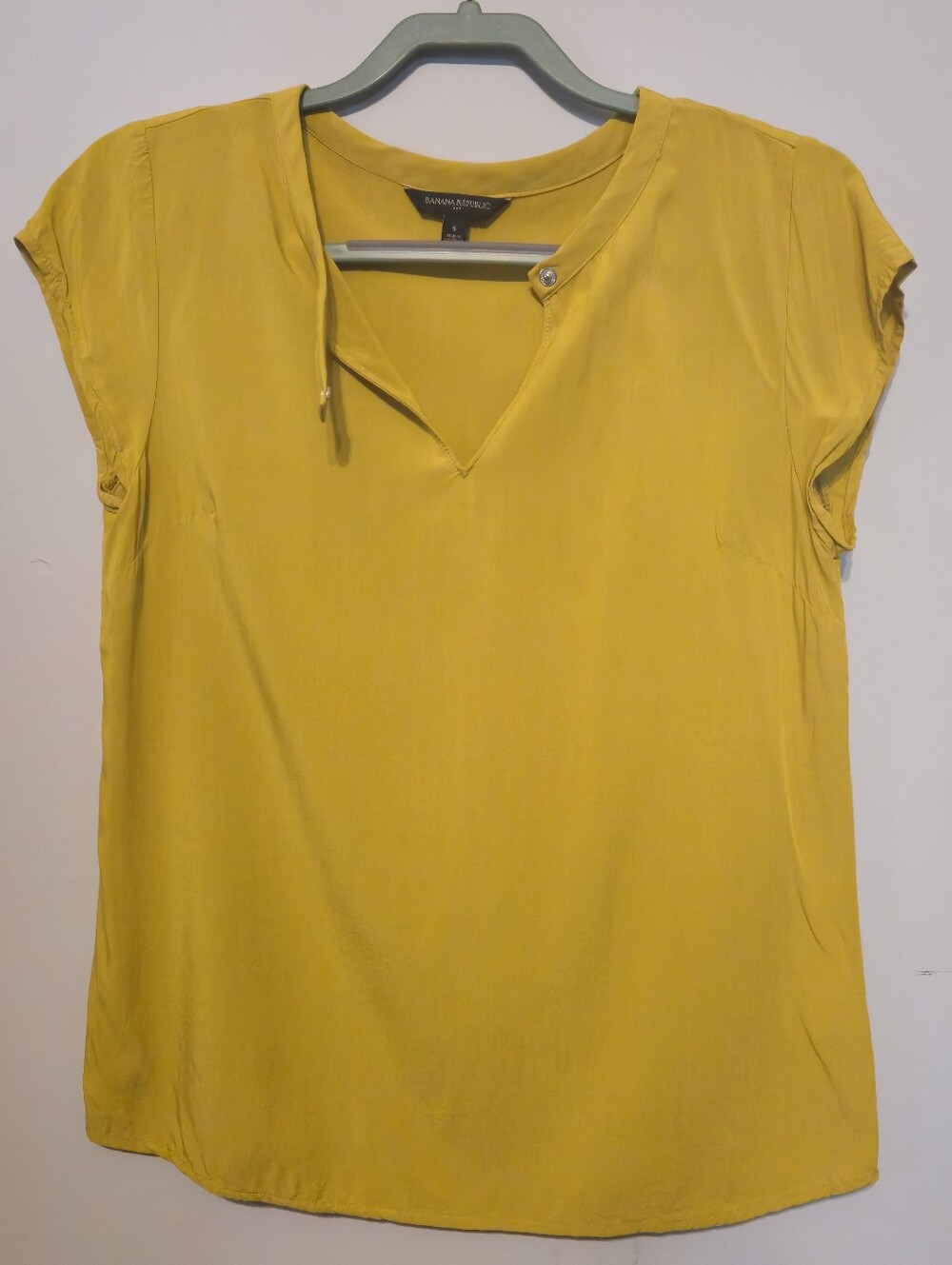 Banana Republic Yellow Blouse w/ Keyhole